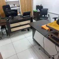 پرسنل اداری آشنا به برنامه های ورد و اکسل