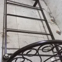 تخت خواب فلزی