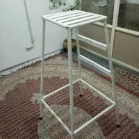 چهار پایه آهنی تازه