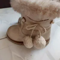 لباس یلدایی نو و پوتین بچگانه سایز26|کفش و لباس بچه|شاهین‌شهر, شهرک سایت|دیوار