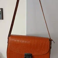 کفش و کیف|کیف، کفش، کمربند|گلبهار, شهر جدید گلبهار|دیوار