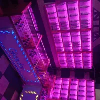 فروشنده عطر و‌ اودکلن