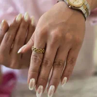 کاشت ناخن با قیمتی اقتصادی