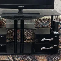 میز تلویزیون شیشه ای