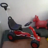 تعدادی وسایل و اسباب بازی بچه|اسباببازی بچه|شیراز, شیمی گیاه|دیوار