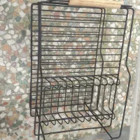 جاظرفی رنگ مشکی با دسته چوب|آبچکان و نظمدهنده ظروف|رشت, پل تالشان|دیوار