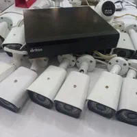 دوربین و دستگاه استوک