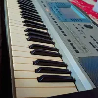 ارگ p80 تمیز سالم ، به علت مشکل مالی فوری