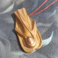 تندیس بدون صورت،ازجنش مس