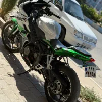 بنلی ۳۰۰ ریس