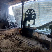 فروش کارگاه چوب بری با موقعیت عالی