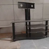 زیر تلویزیونی شیشه ای