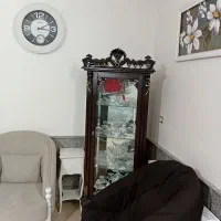 بوفه سالم هستش بدون خطوخش