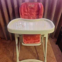 صندلی غذای کودک در حد نو