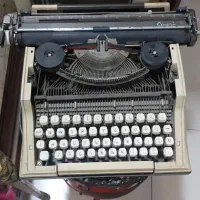 دستگاه تایپ سالم عتیقه کلکسیونی