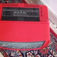 تلویزیون قدیمی سیاه‌وسفید سفید سالم