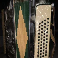 آکاردیون عتیقه