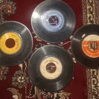 ۴ تا دیسک سالم گرامافون