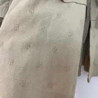 مانتو|لباس|تهران, بوستان سرخه حصار|دیوار