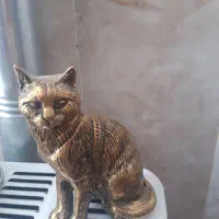 گربه برنجی وپارچ|مجسمه، تندیس، ماکت|اراک, |دیوار