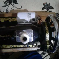 چرخ خیاطی مشکی در حد عالی|چرخ خیاطی و ریسندگی|سمیرم, |دیوار