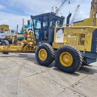 نمایشگاه بیل و لودر و ماشین آلات راهسازی گله‌دار