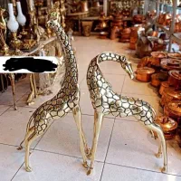 زرافه کنارسالنی برنز برنزی