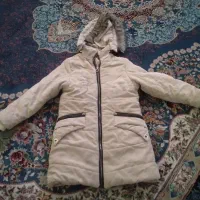 پالتو دخترانه در حد سایز ۴۲ بدون کوچکترین زدگی