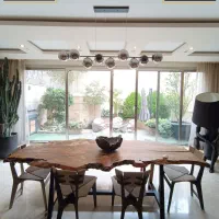 اپارتمان-200-متری-مسرور-3خواب-حیاط-اختصاصی