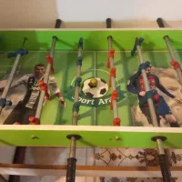 فوتبال دستی بزرگ درحد نو همراه با میز همراه 1 توپ