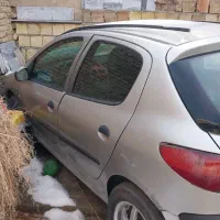 206تیپ 2مدل 82|خودرو سواری و وانت|نهاوند, |دیوار