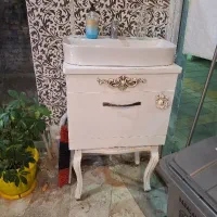 روشویی و کمد