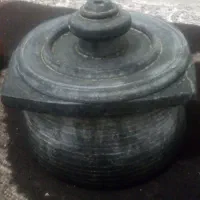دیگ سنگی