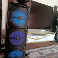 اسپیکر شارژی چرخ دار بلوتوث دار مناسب برای صحراو.