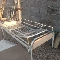 تخت بیمارستانی تک شکن