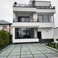 فروش ویلا استخردار و جکوزی مالک هستم