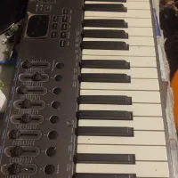 میدی کنترلر +nektar impact lx 49