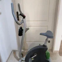 دوچرخه ثابت ورزشی