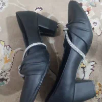 کفش پاشنه بلند زنانه|کیف، کفش، کمربند|ری, بی‌بی شهر بانو|دیوار