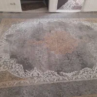 دوتا فرش ۹ متر ی ویکی یک در دو متر ۷۰۰ شونه