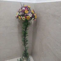 میز تلفن و گلدان