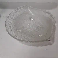 تعدادی ظروف و پرده|ظروف سرو و پذیرایی|رشت, حاجی آباد|دیوار