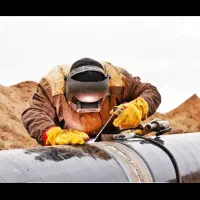 نیاز به جوشکار لوله فلزی