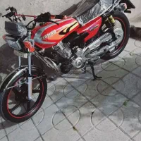 موتور سیکلت ۲۰۰ پیشرو ۴۰۲