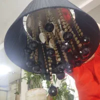 لوستر رنگ مشکی درحد نو کاملا سالم سقفی