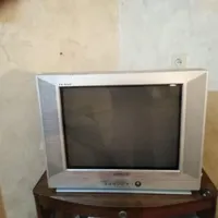تلویزیون سامسونگ سالم و در حد روز اولش