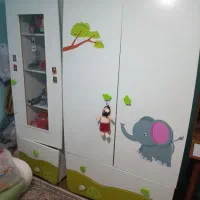 تخت و کمد آپادانا