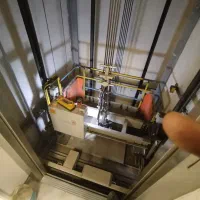 نصب سرویس و تعمیر انواع اسانسور و بالابر