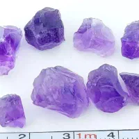 8 قطعه کریستال آمتیست اروگوئه