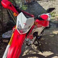 موتور تریل۲۰۰ پرواز